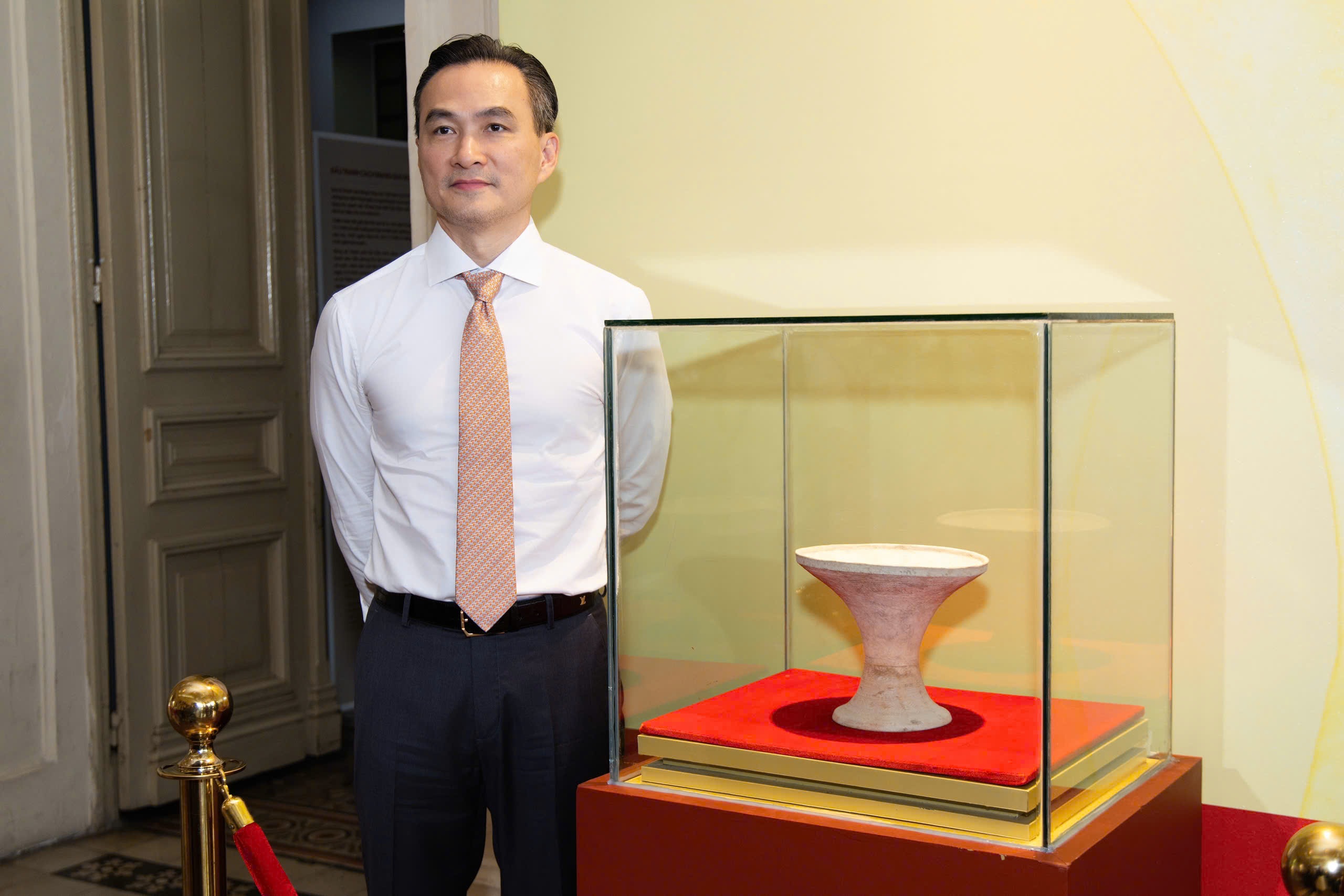 Diễn viên Chi Bảo hé lộ về bát bồng 4.000 tuổi trở thành Bảo vật quốc gia