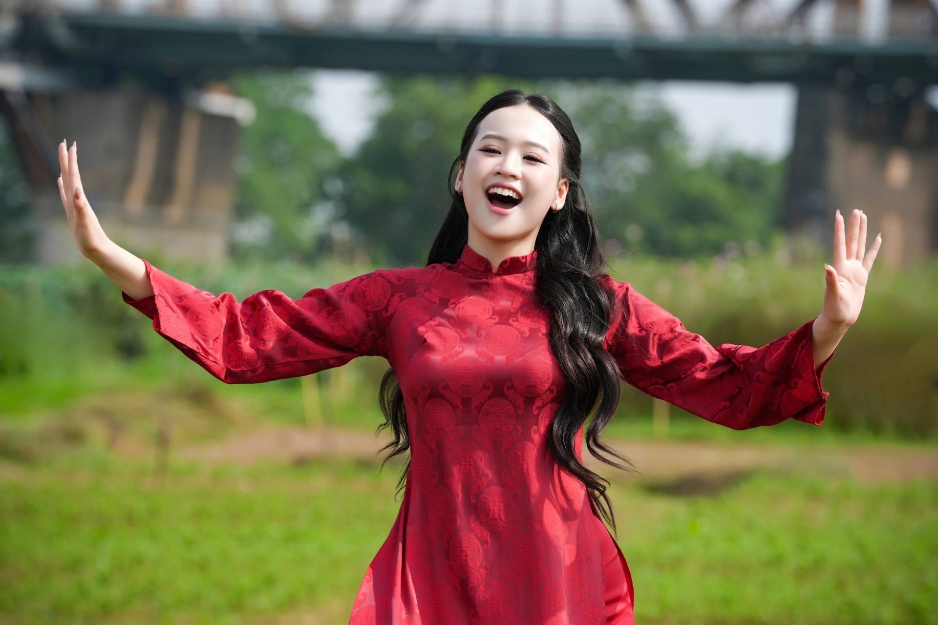 Giải Nhất Tiếng hát Hà Nội 2025 làm mới loạt ca khúc nổi tiếng một thời