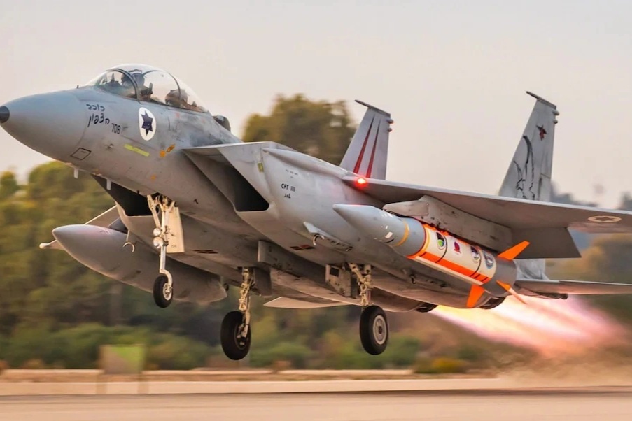 Bí ẩn tên lửa Israel dùng để hạ sát Lãnh tụ Tối cao Iran