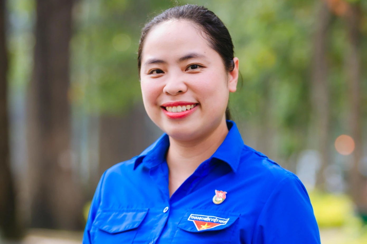 Nữ cán bộ Đoàn 9X ứng cử đại biểu Quốc hội cùng đơn vị Bí thư TPHCM