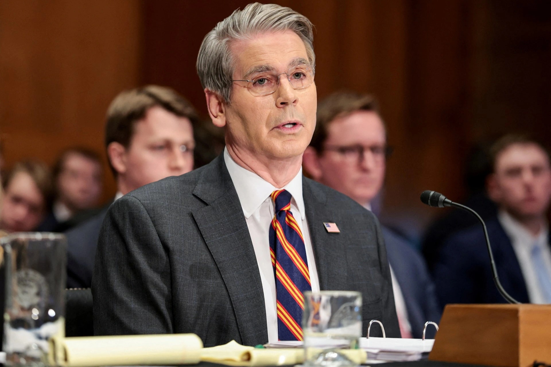 Mỹ "bật đèn xanh" nới lỏng lệnh trừng phạt dầu Nga vì chiến sự ở Iran