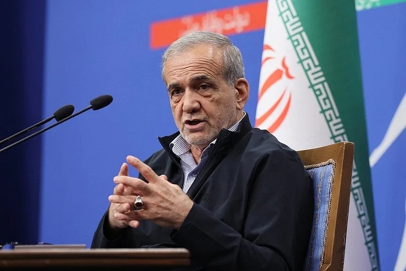 Iran làm rõ tuyên bố của Tổng thống khi xin lỗi các nước láng giềng