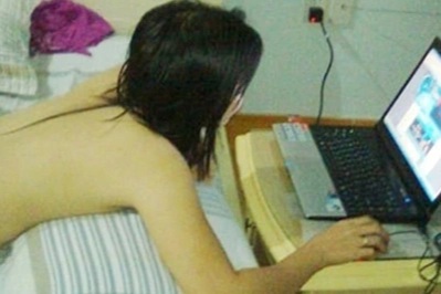 “Chat sex” trên mạng, người phụ nữ bị chiếm đoạt gần nửa tỷ đồng