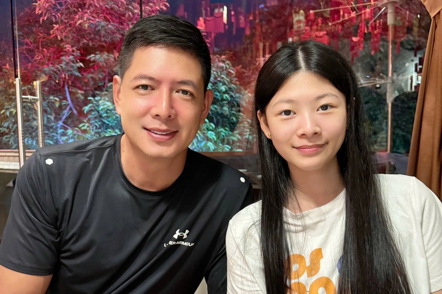 Con gái Bình Minh: Tuổi 17 chân dài như hoa hậu, chơi thể thao cừ khôi
