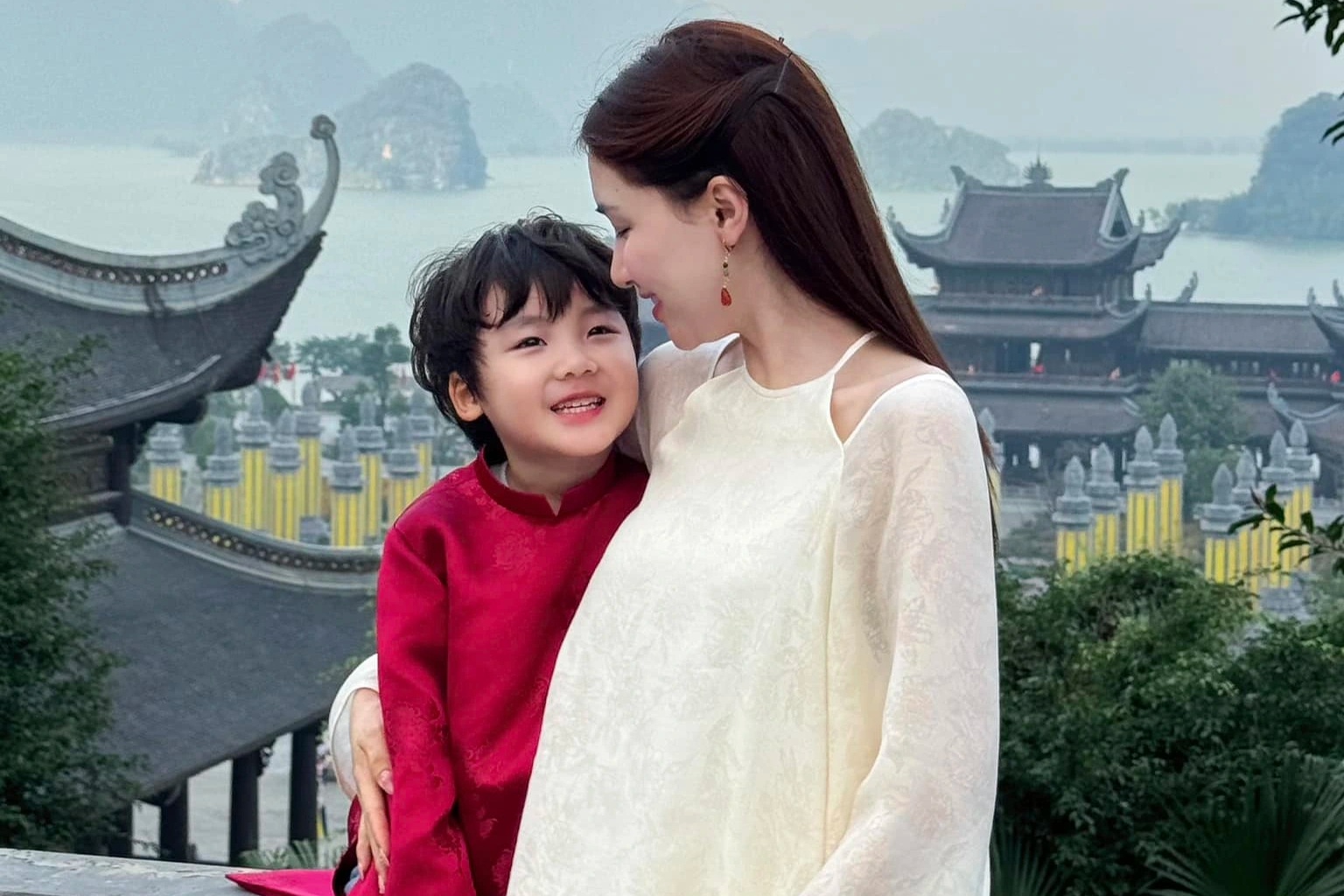 Hòa Minzy phản hồi nghi vấn sinh con thứ hai, lý do hạn chế nhắc bạn trai