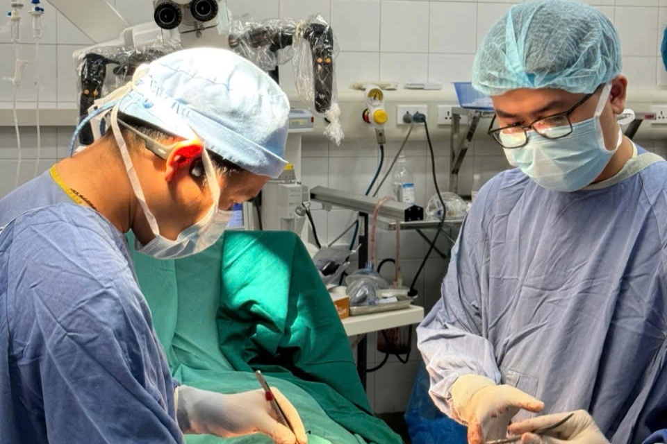 Tự cắt bộ phận sinh dục, người đàn ông nhập viện trong tình trạng nguy kịch