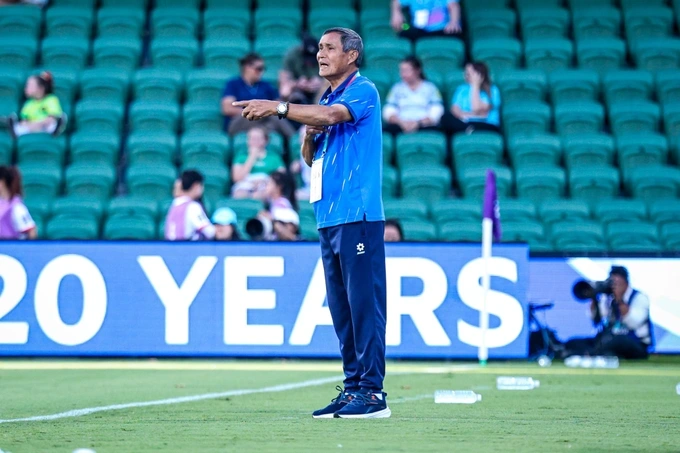 HLV Mai Đức Chung: “Tôi xin rút lui, các tuyển thủ đã nỗ lực hết sức”