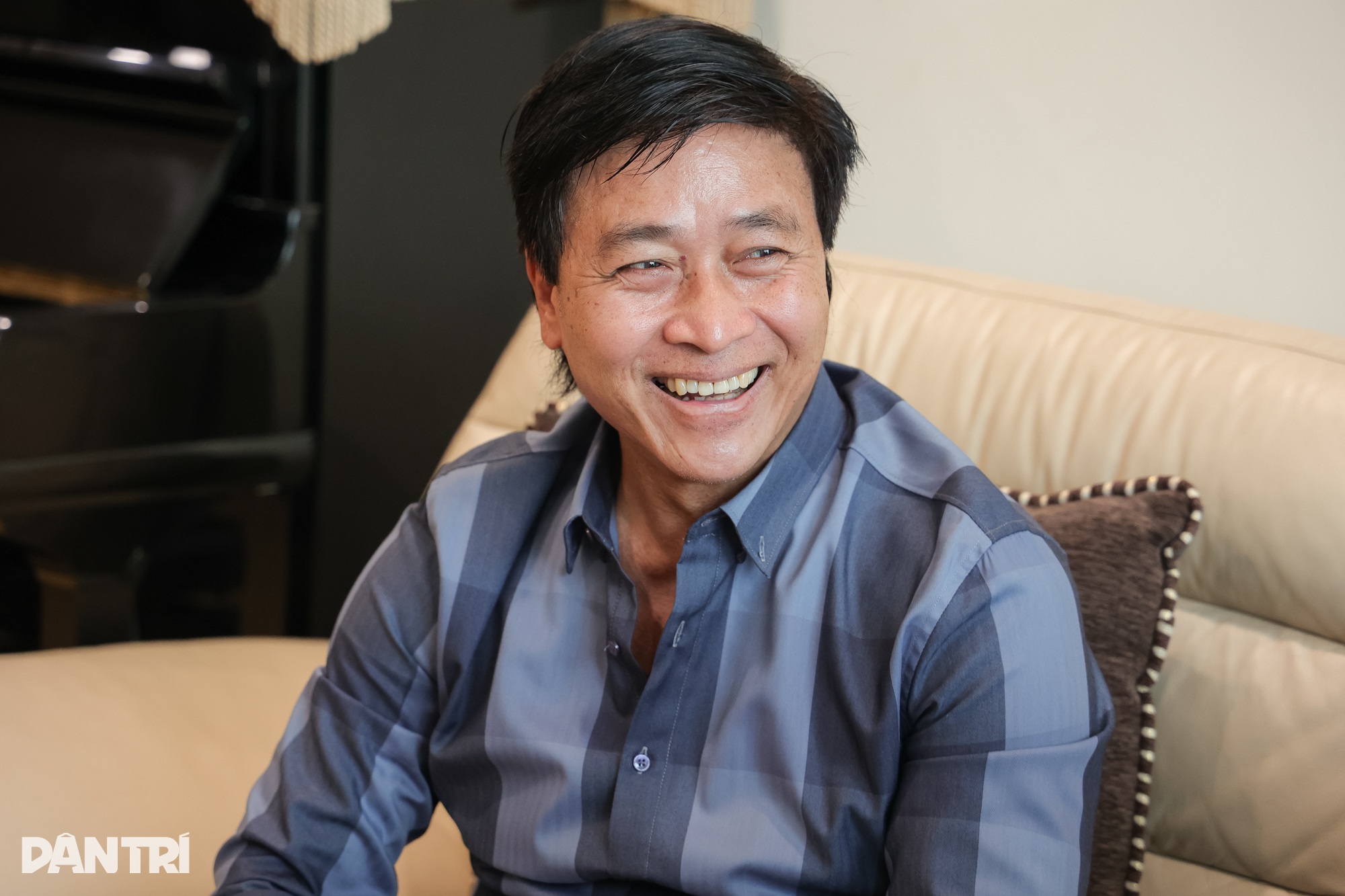 Nghệ sĩ Quốc Tuấn: Có ít tiền gửi tiết kiệm, lý do không dùng Facebook