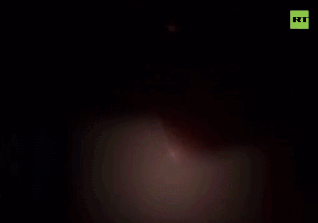 Iran tung hỏa lực dữ dội đáp trả Mỹ - Israel sau lệnh của Lãnh tụ Tối cao