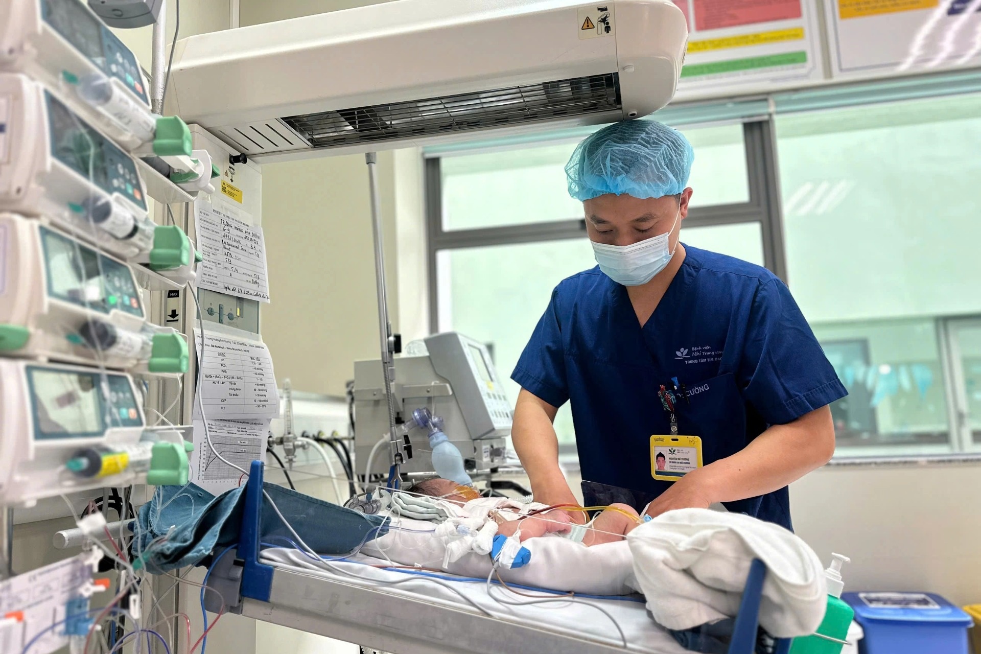 Hơn 10.000 ca mổ tim, Trung tâm Tim mạch BV Nhi Trung ương được vinh danh