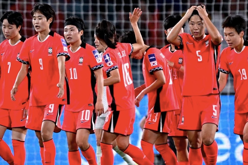 Tuyển nữ Trung Quốc và Hàn Quốc vào bán kết giải châu Á 2026