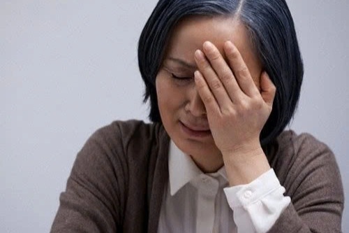 Con gái có thai ở tuổi 19, tôi phải đến nhà trai van xin