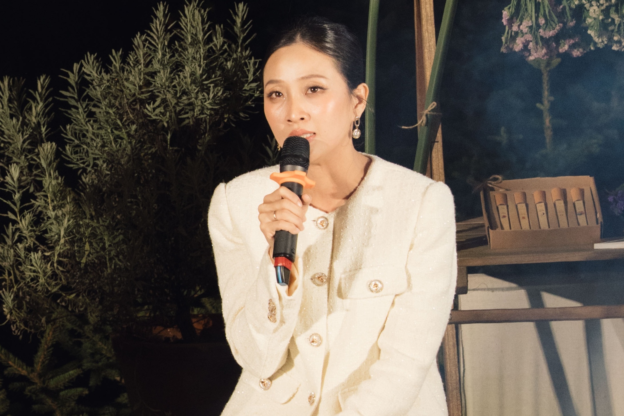 Liêu Hà Trinh: "Chồng lo toan để tôi không phải đi livestream cực khổ"