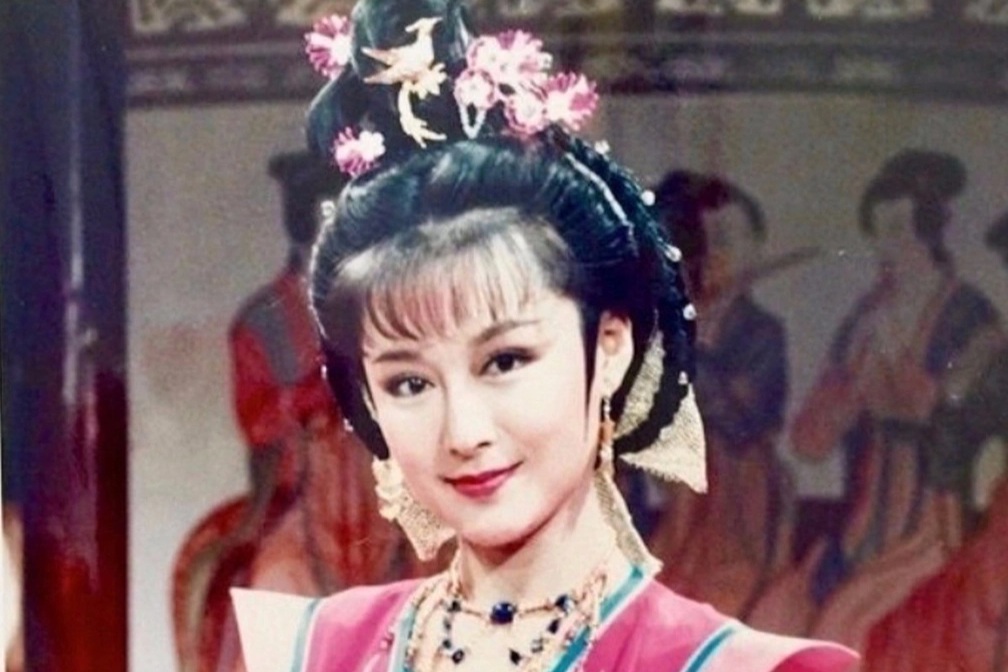 “Võ Tắc Thiên đẹp nhất màn ảnh” gây sốt với sắc vóc tuổi 77