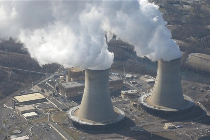 Nhà máy điện hạt nhân Iran trúng hỏa lực