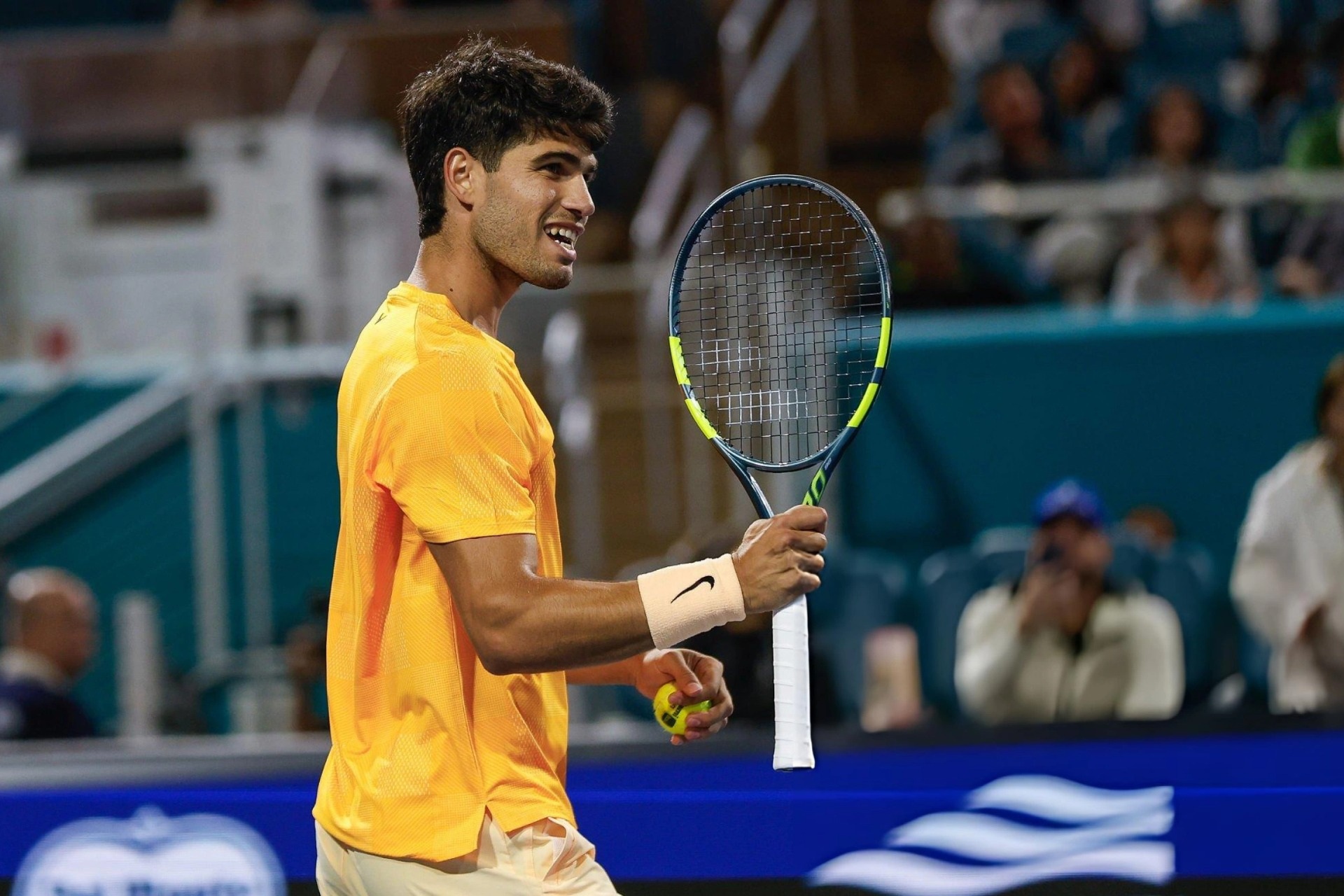 Alcaraz bản lĩnh vượt sức ép, khuất phục Fonseca tại Miami Open