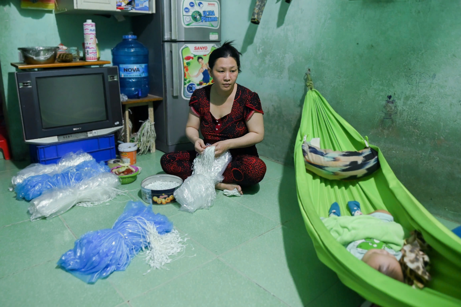 Con ốm, cả cha và mẹ đều được hưởng chế độ ốm đau