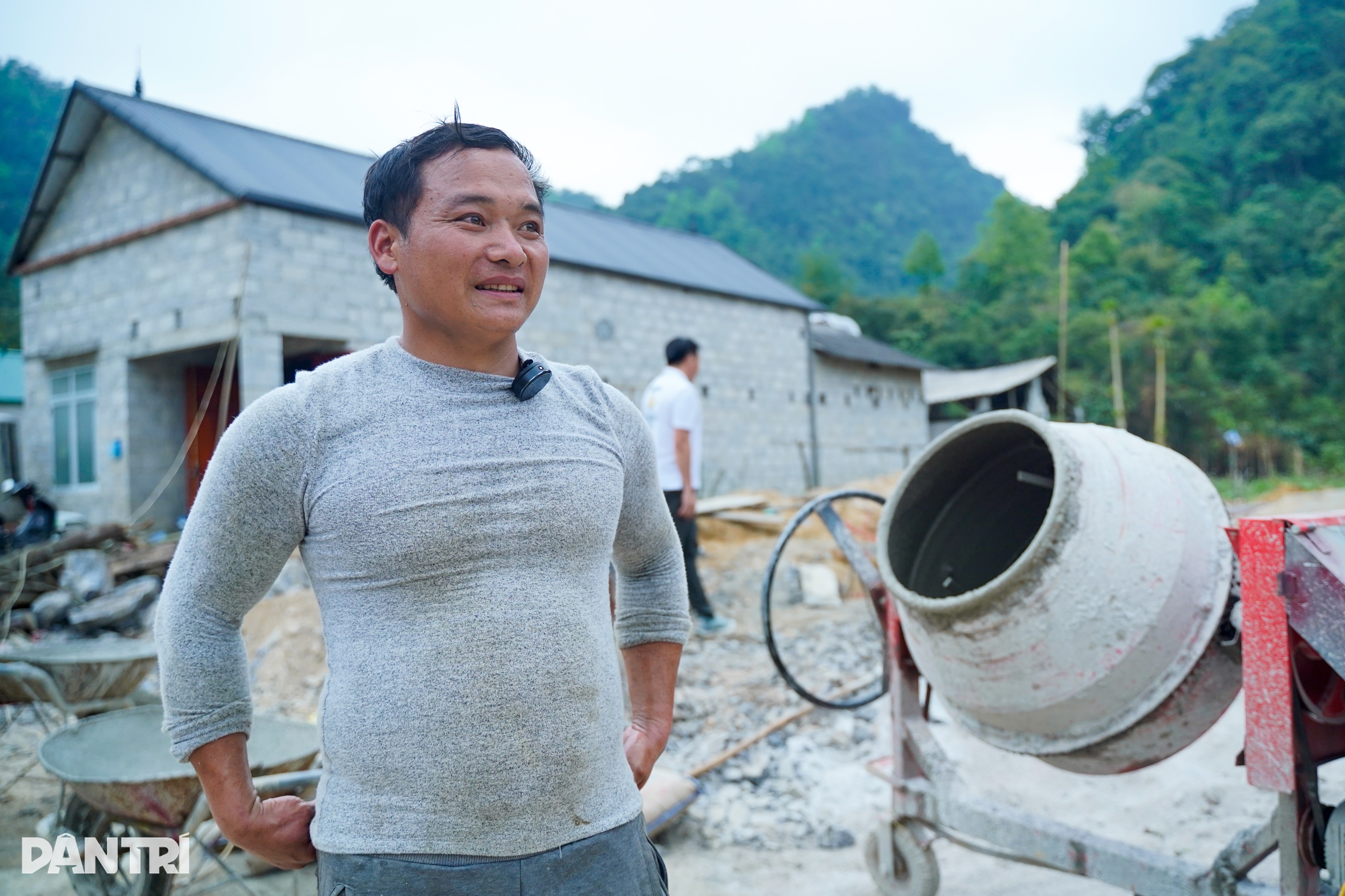 Dantri races to complete homes for poor families in Cao Bang - 3 Dantri races to complete homes for poor families in Cao Bang - 3