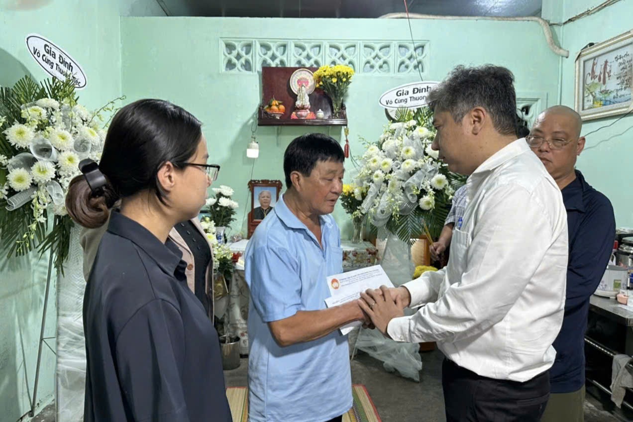 Hỗ trợ gia đình hai mẹ con tử vong trong vụ cháy quán cơm chay ở TPHCM