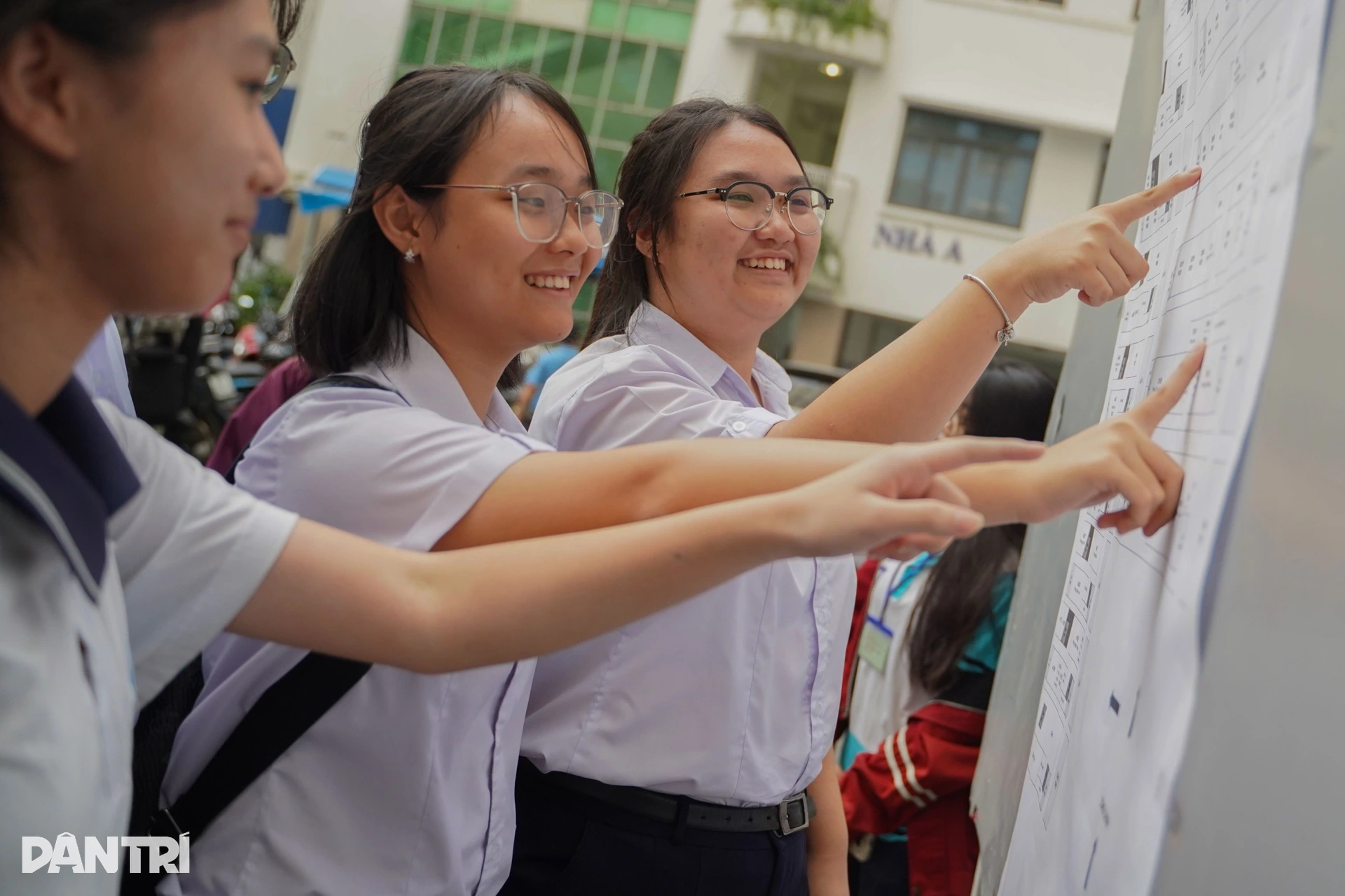 Đề minh họa tất cả môn thi lớp 10 Trường Phổ thông Năng khiếu