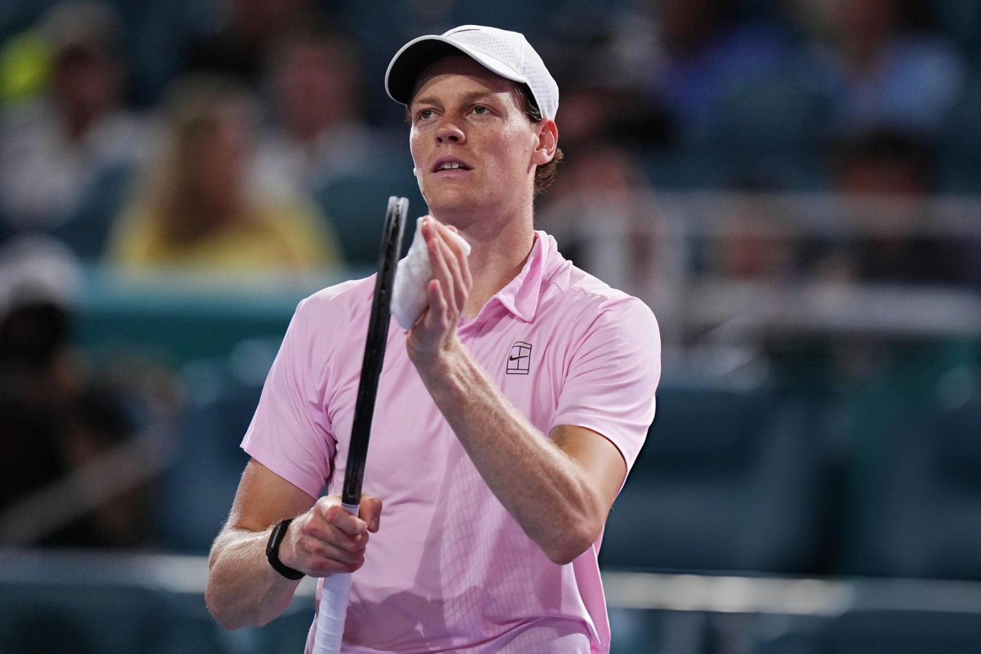 Sinner phá kỷ lục của Djokovic, thị uy sức mạnh ở Miami