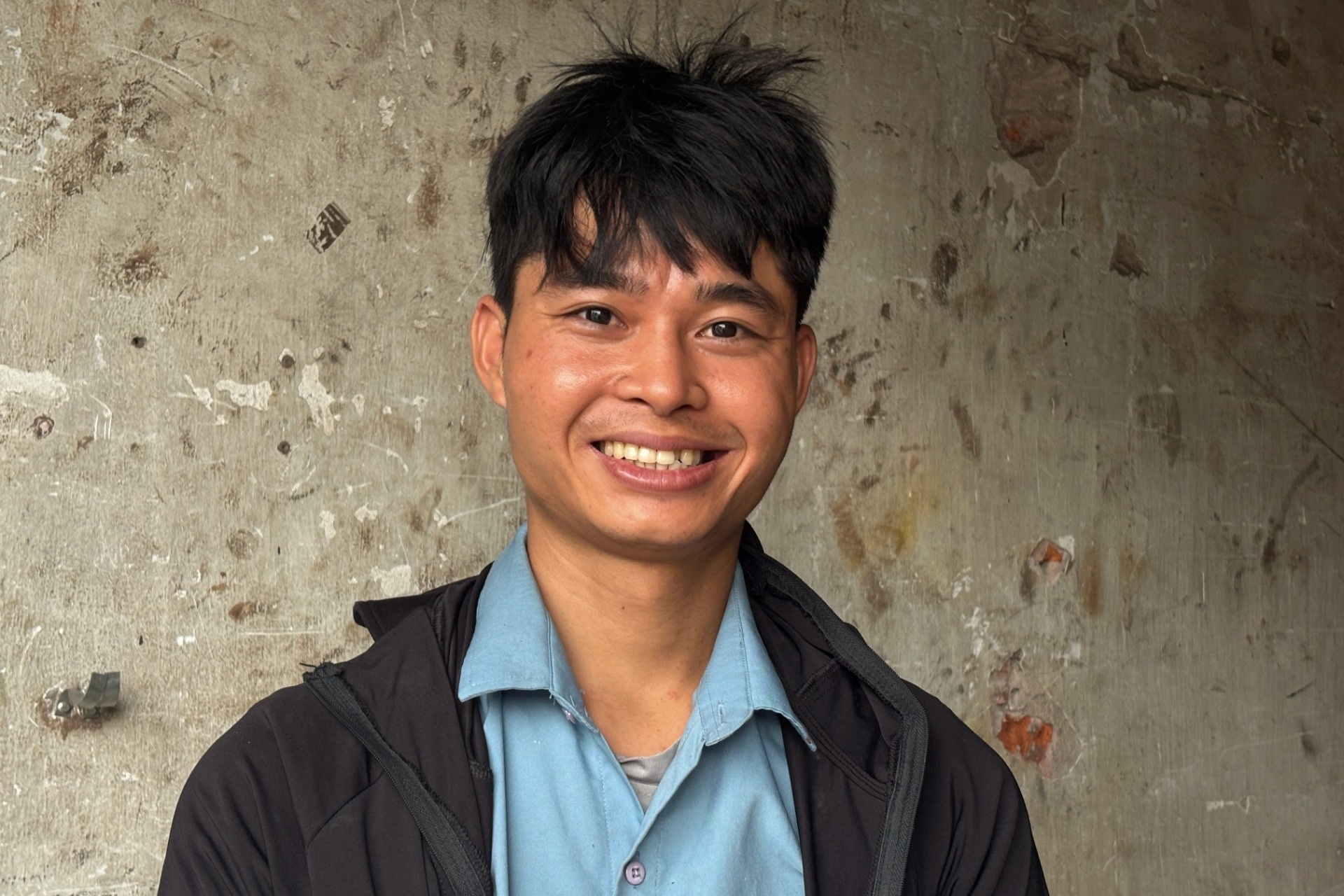 Người hùng áo đen bí ẩn, phá tôn cứu người ở Hà Nội rồi rời đi luôn