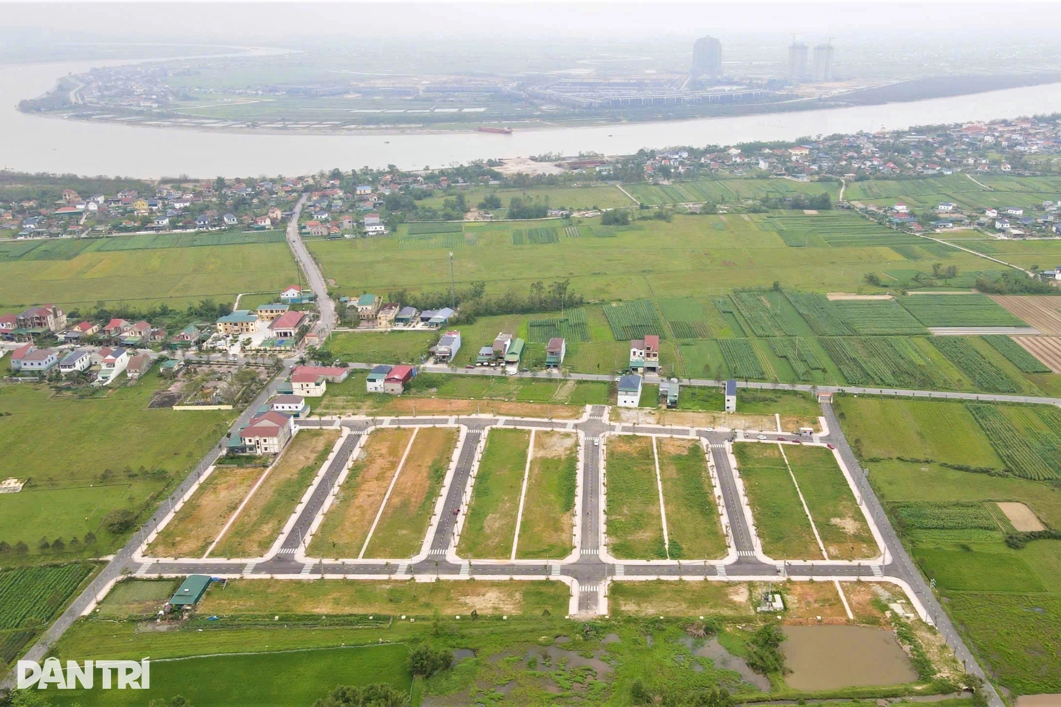 Nơi ô tô đỗ kín đường, "cò đất" tấp nập ở khu quy hoạch dân cư giờ ra sao?