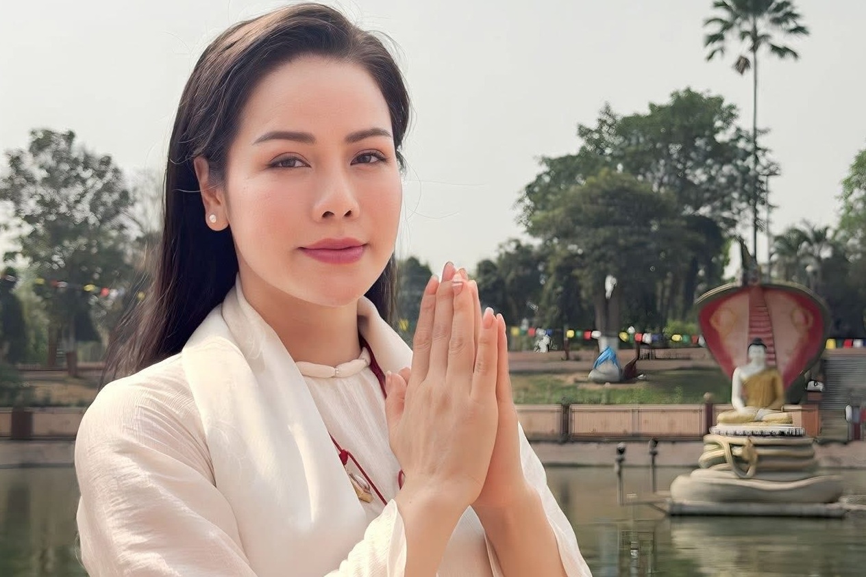 Nhật Kim Anh ở biệt thự 200m2, không nghĩ chuyện yêu đương sau thăng trầm