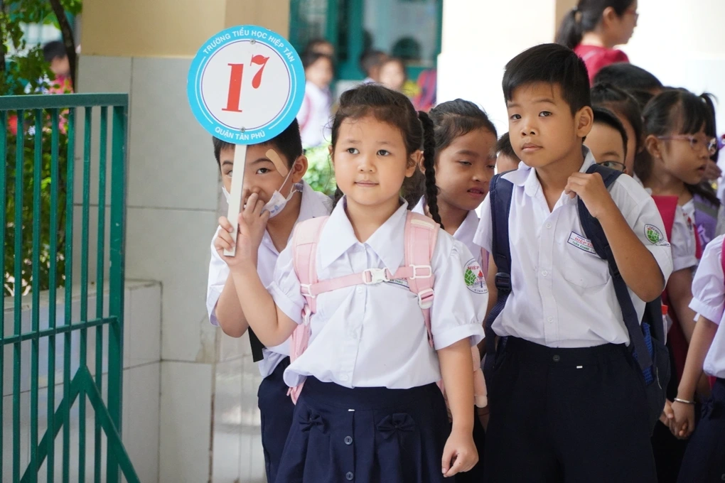 Hai nhóm học sinh không được giải quyết tuyển sinh lớp 1, lớp 6 ở TPHCM