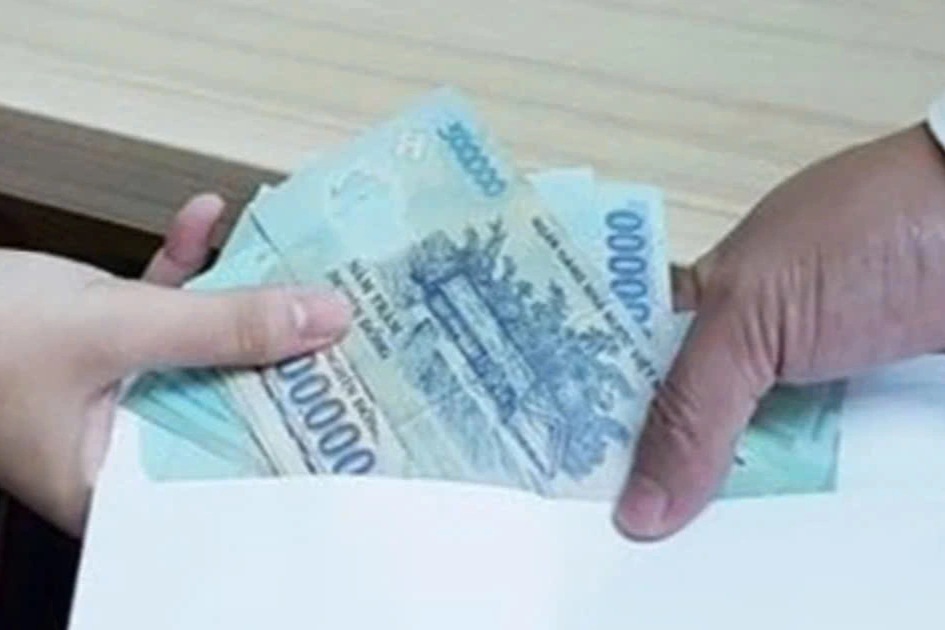 Nhận tiền tỷ, cựu lãnh đạo sở làm ngơ trước sai phạm ở mỏ titan Bình Thuận