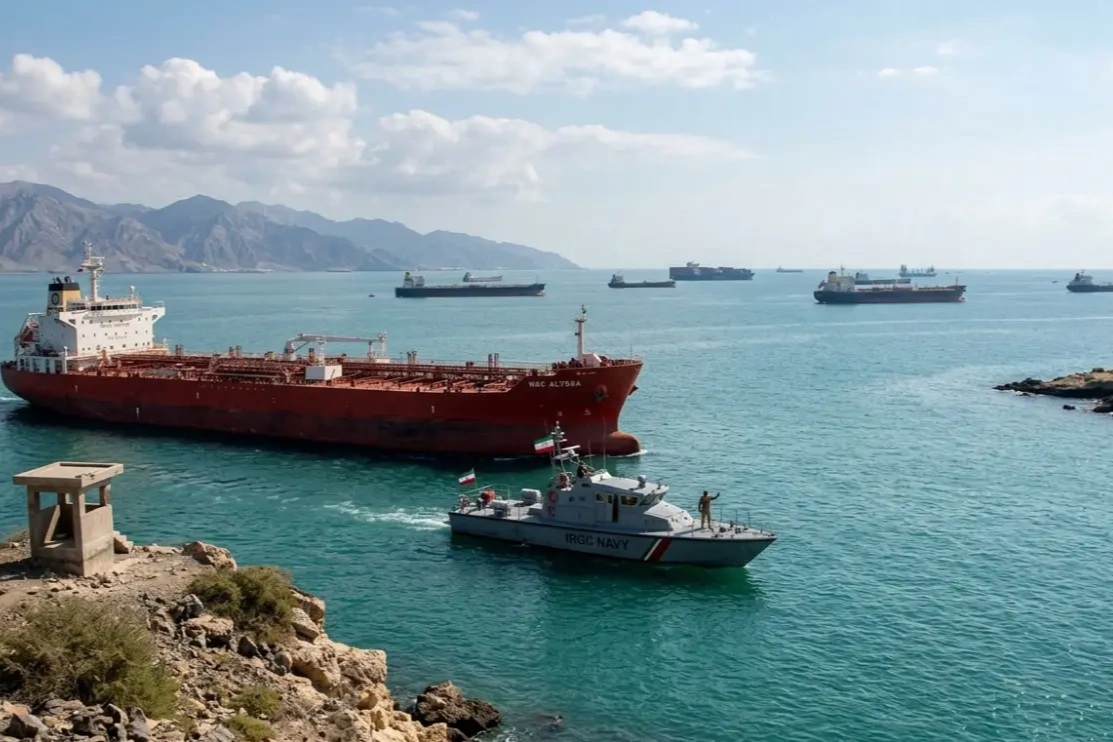 Iran mở cửa cho 10 tàu dầu qua eo biển Hormuz, giá dầu sẽ giảm?