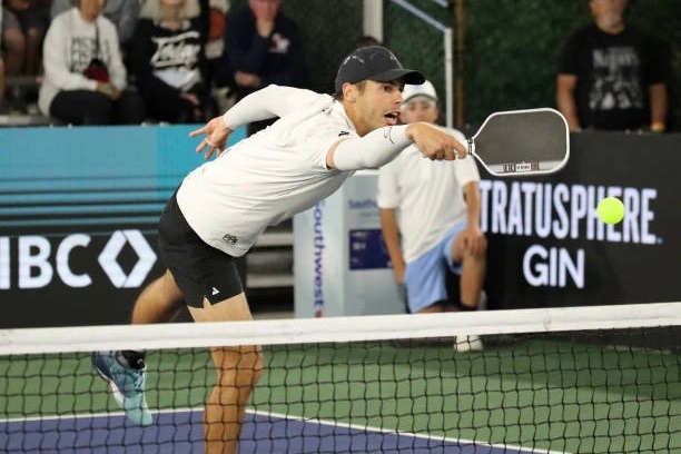 Cú “chạm đẩy” lên ngôi tại các sân pickleball ở Việt Nam