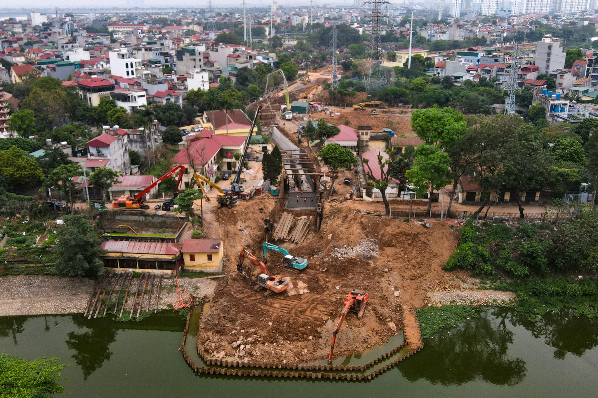 Kênh Thụy Phương hơn 920 tỷ đồng tăng tốc cải tạo trước mùa mưa