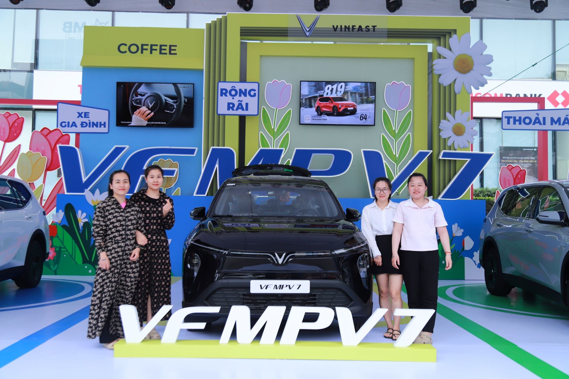 VinFast VF MPV 7 chinh phục gia đình trẻ tới người lớn tuổi