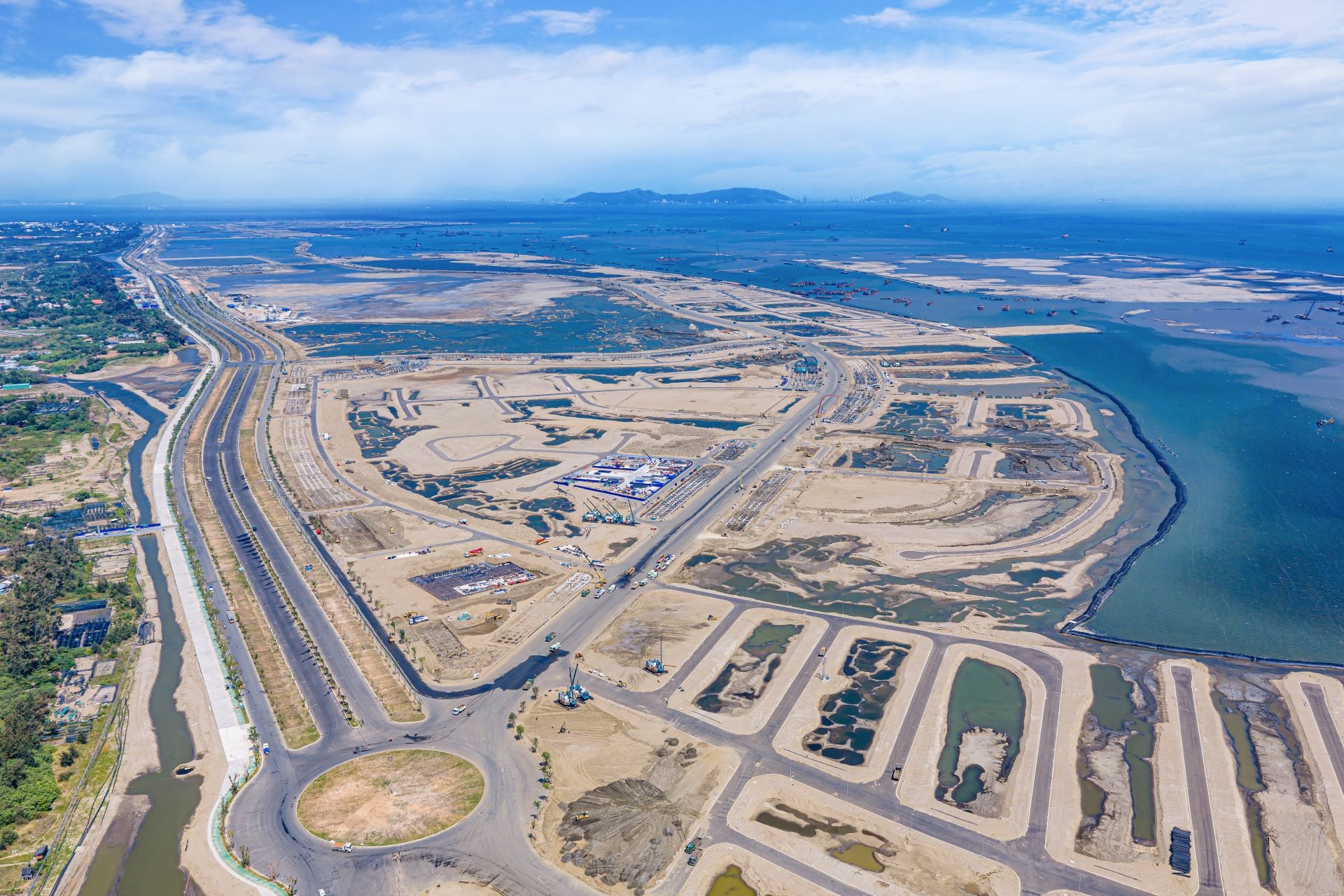 Vinhomes vào “Top 10 công ty uy tín ngành bất động sản 2026”