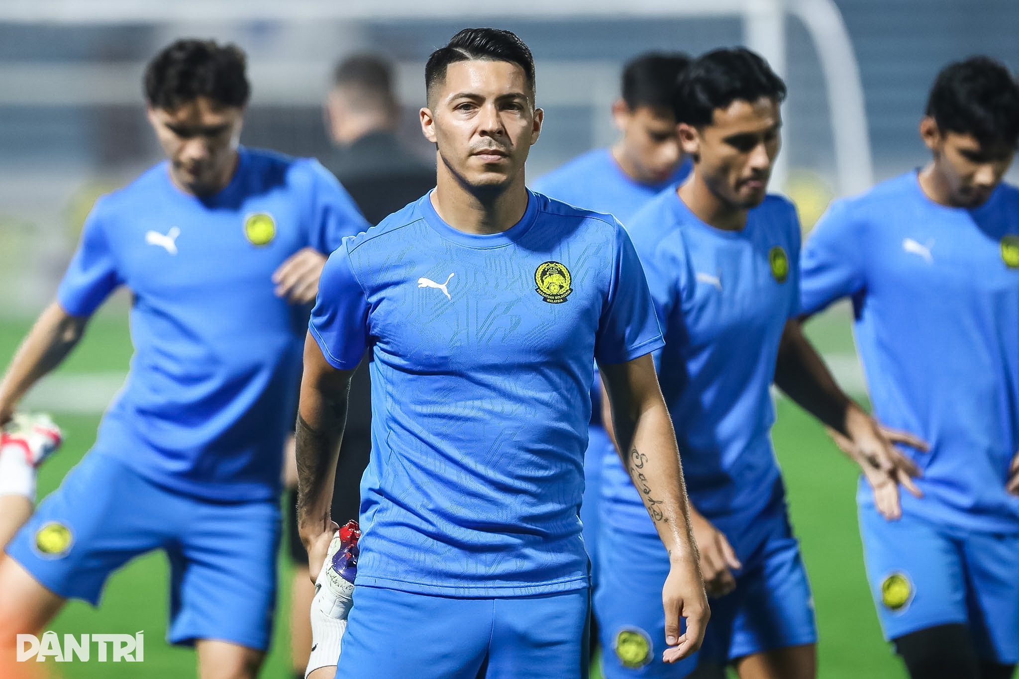 Dàn sao nhập tịch của Malaysia tập luyện làm quen sân Thiên Trường