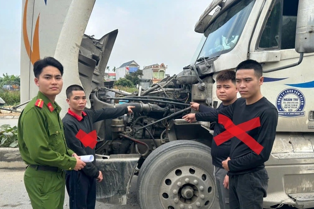 Bắt giữ 3 người trộm hộp đen xe container ở Hải Phòng