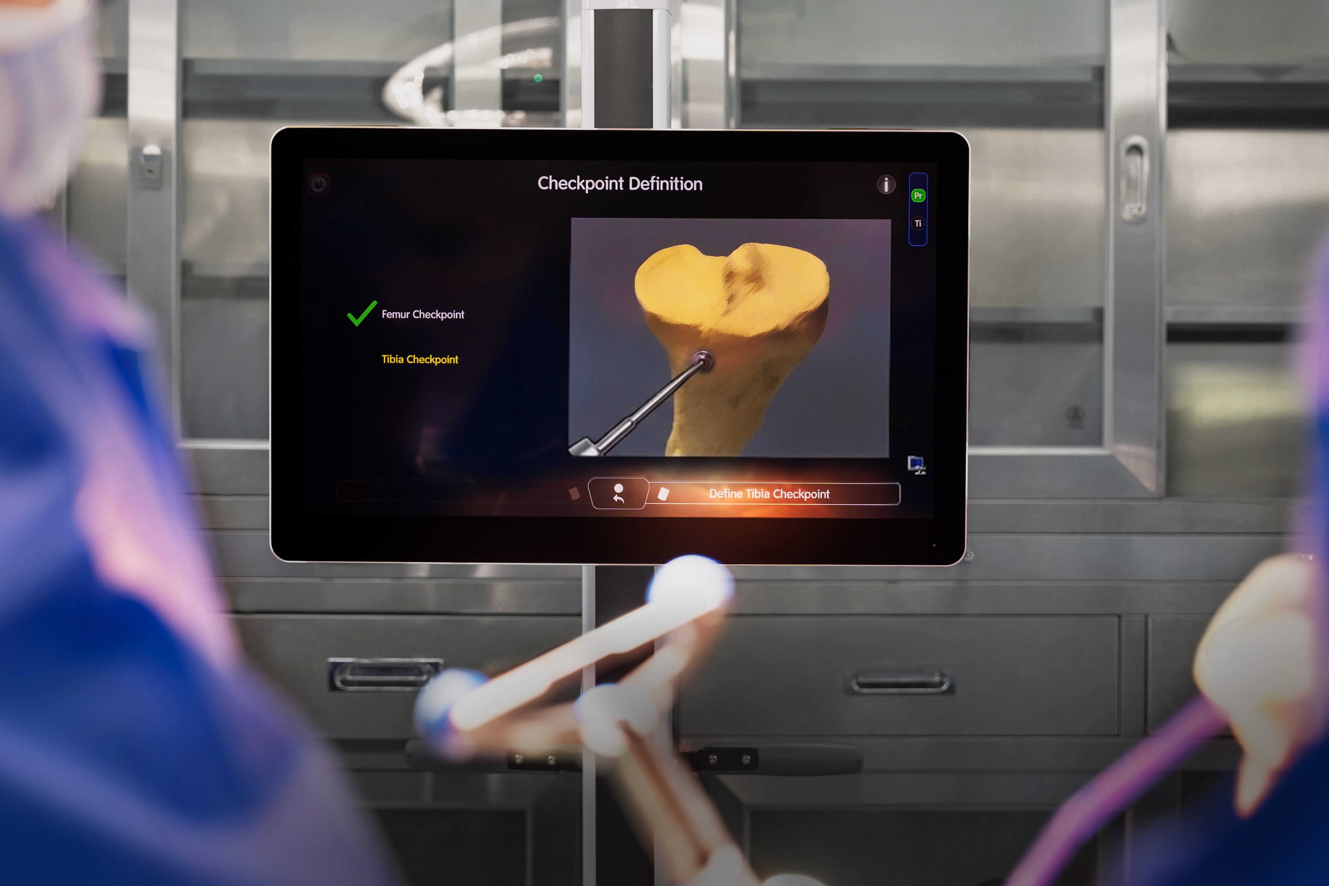 Vinmec ra mắt robot hỗ trợ thay khớp gối với chi phí hợp lý, tích hợp công nghệ AI