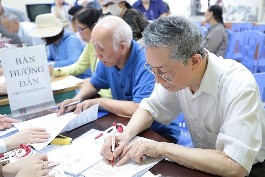 TPHCM thông báo lịch chi trả lương hưu tháng 4