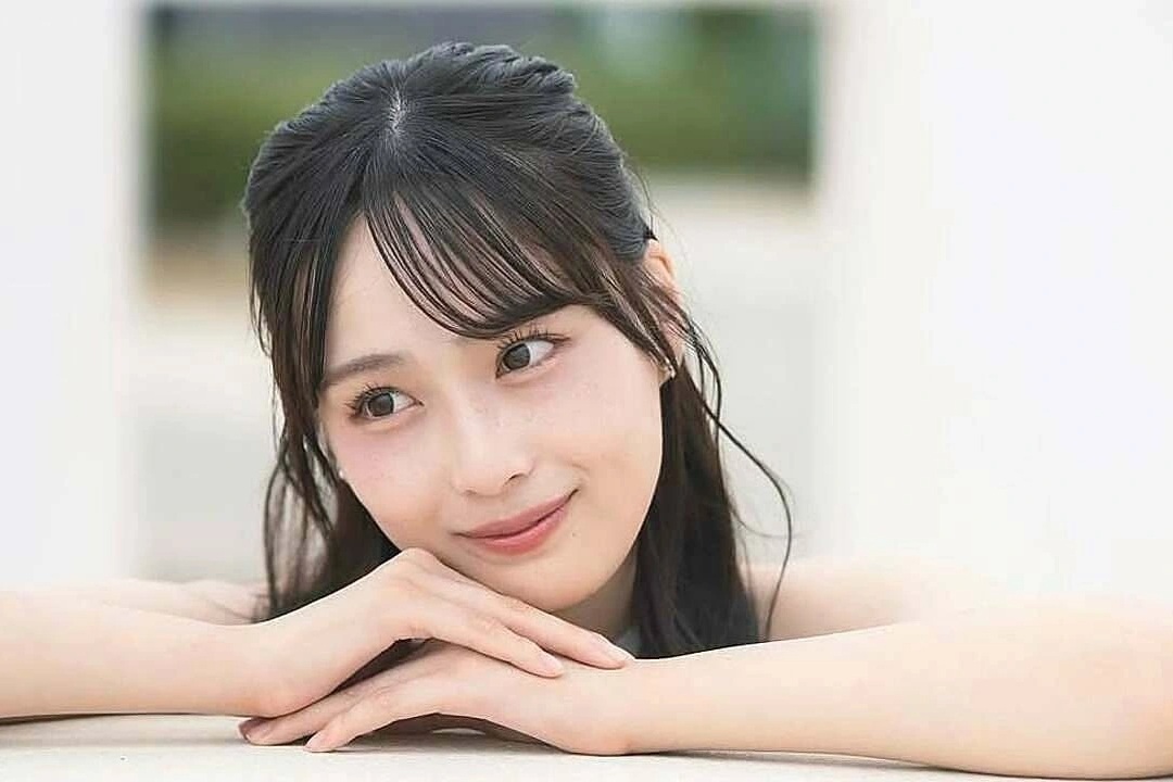 Nhan sắc trong trẻo của nữ sinh Nhật Bản đăng quang hoa khôi