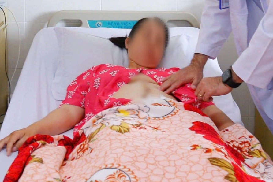 Nửa đêm, 2 bệnh viện ở TPHCM cấp cứu người phụ nữ mang thể thai cực hiếm