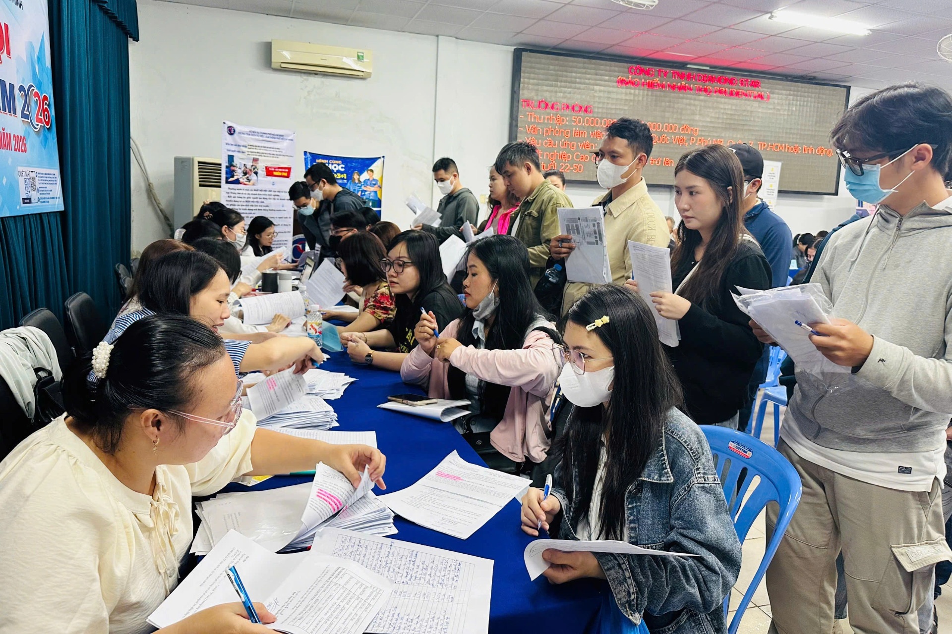 40% người tìm việc 36-49 tuổi, số việc nhận người trên 35 chỉ 0,33%