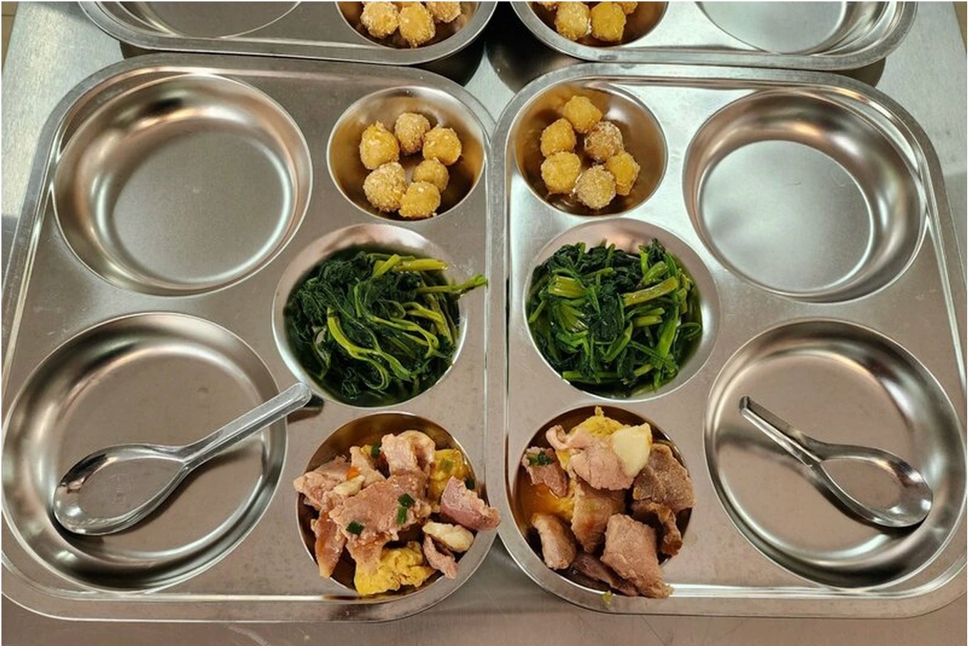 Vụ 300 tấn lợn bệnh: Loạt nguy cơ dù thịt đã nấu chín