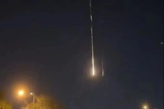 Iran phóng loạt tên lửa sau cảnh báo “giáng đòn mạnh” của Tổng thống Trump