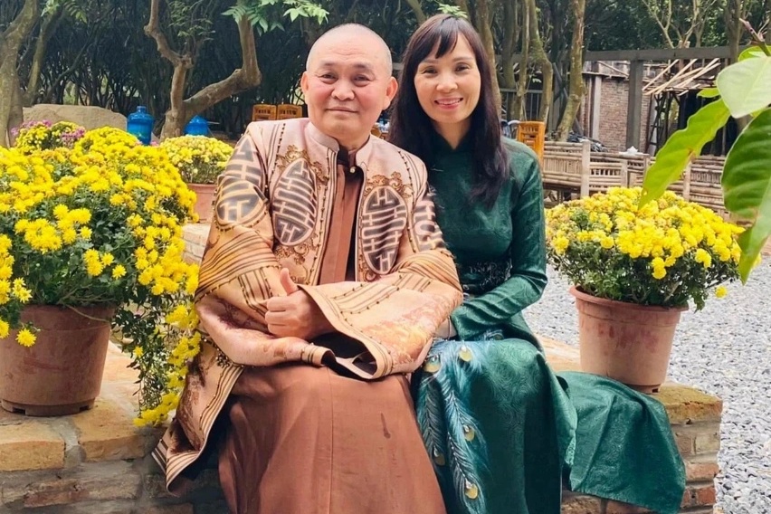 Màn nịnh vợ “hiếm có” của danh hài Xuân Hinh gây sốt