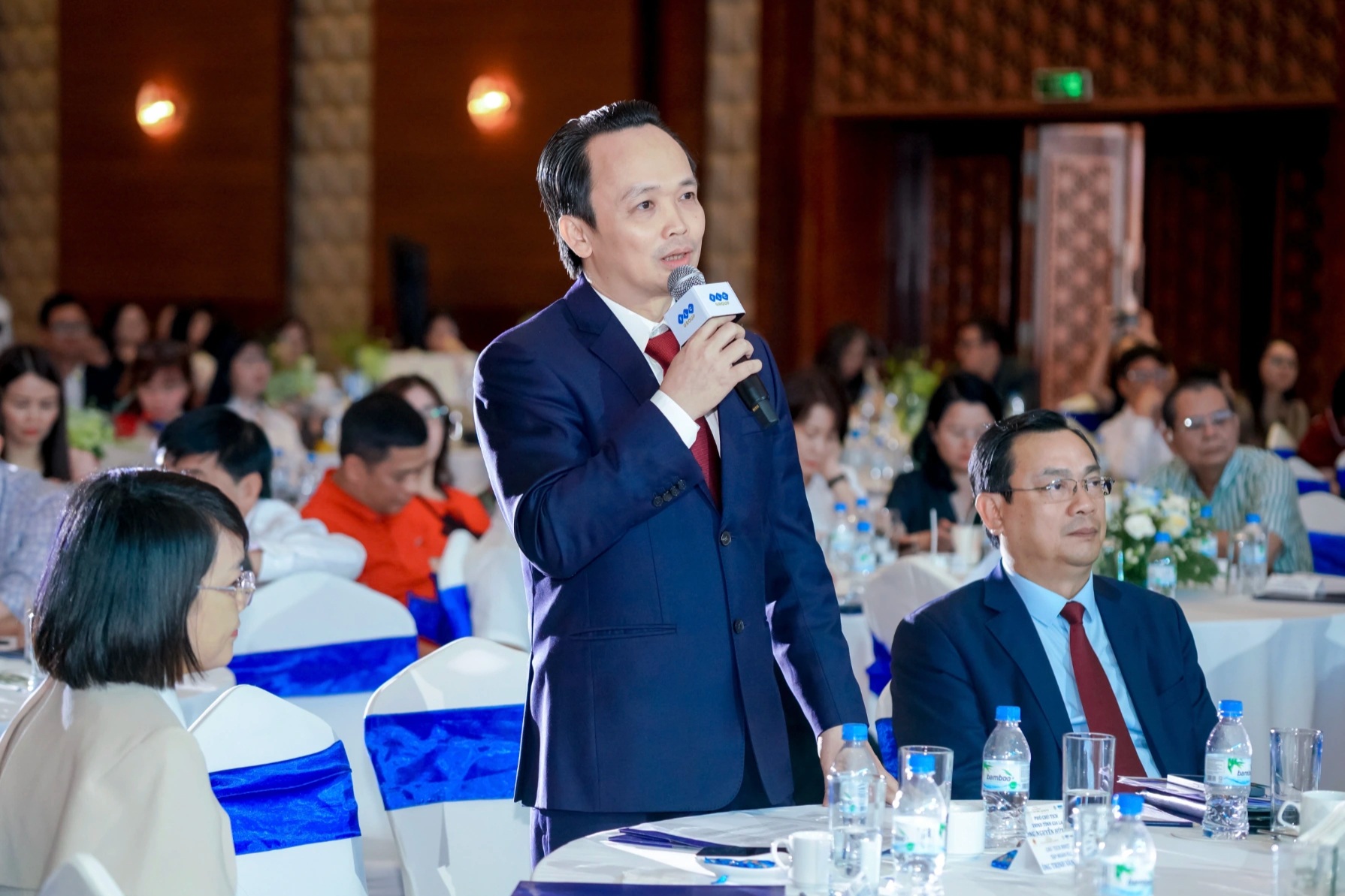 Vừa trở lại, ông Trịnh Văn Quyết nhận thông báo "siết nợ" từ ngân hàng