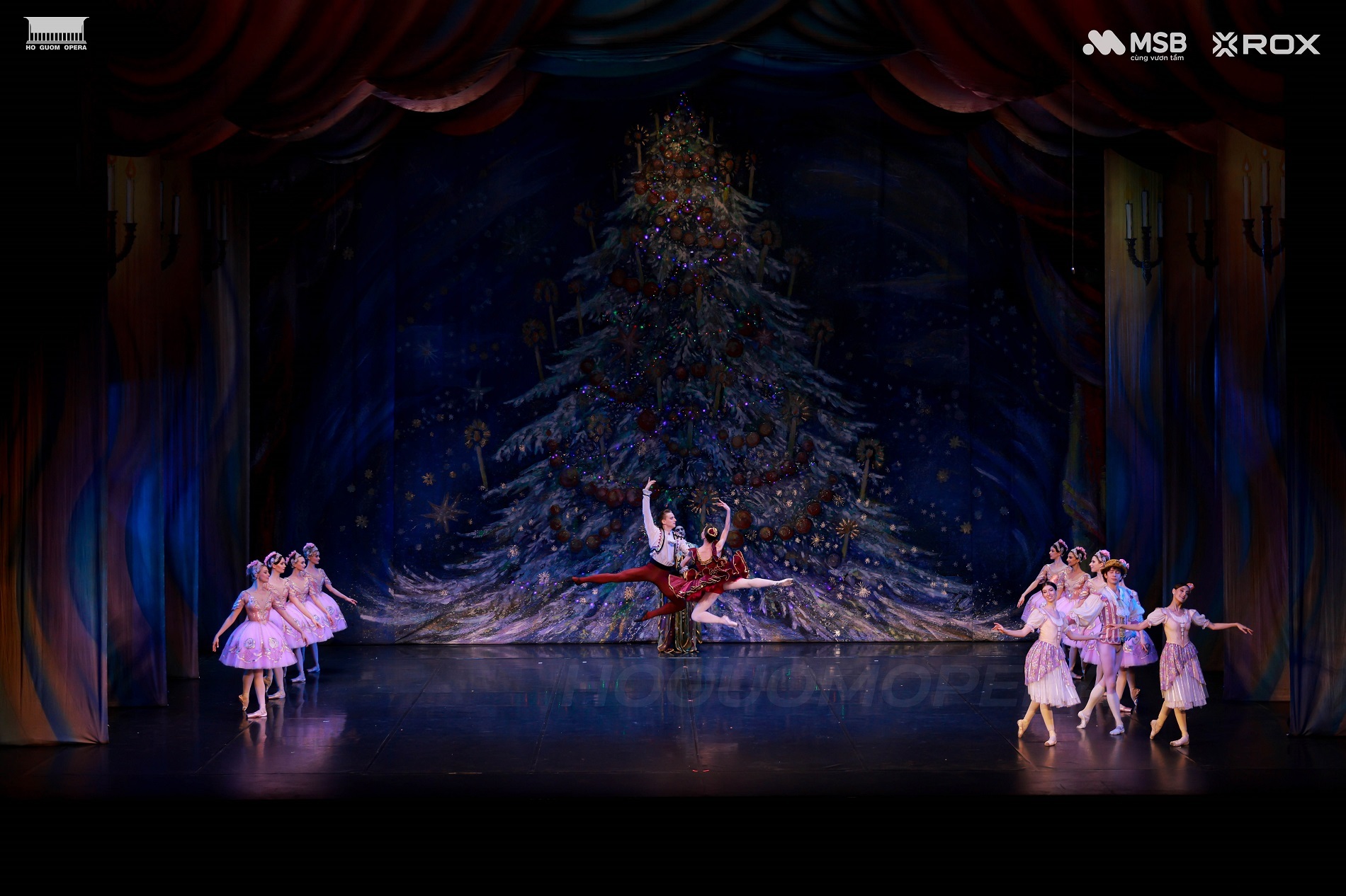 ROX Group đồng hành cùng hoạt động nghệ thuật hàn lâm