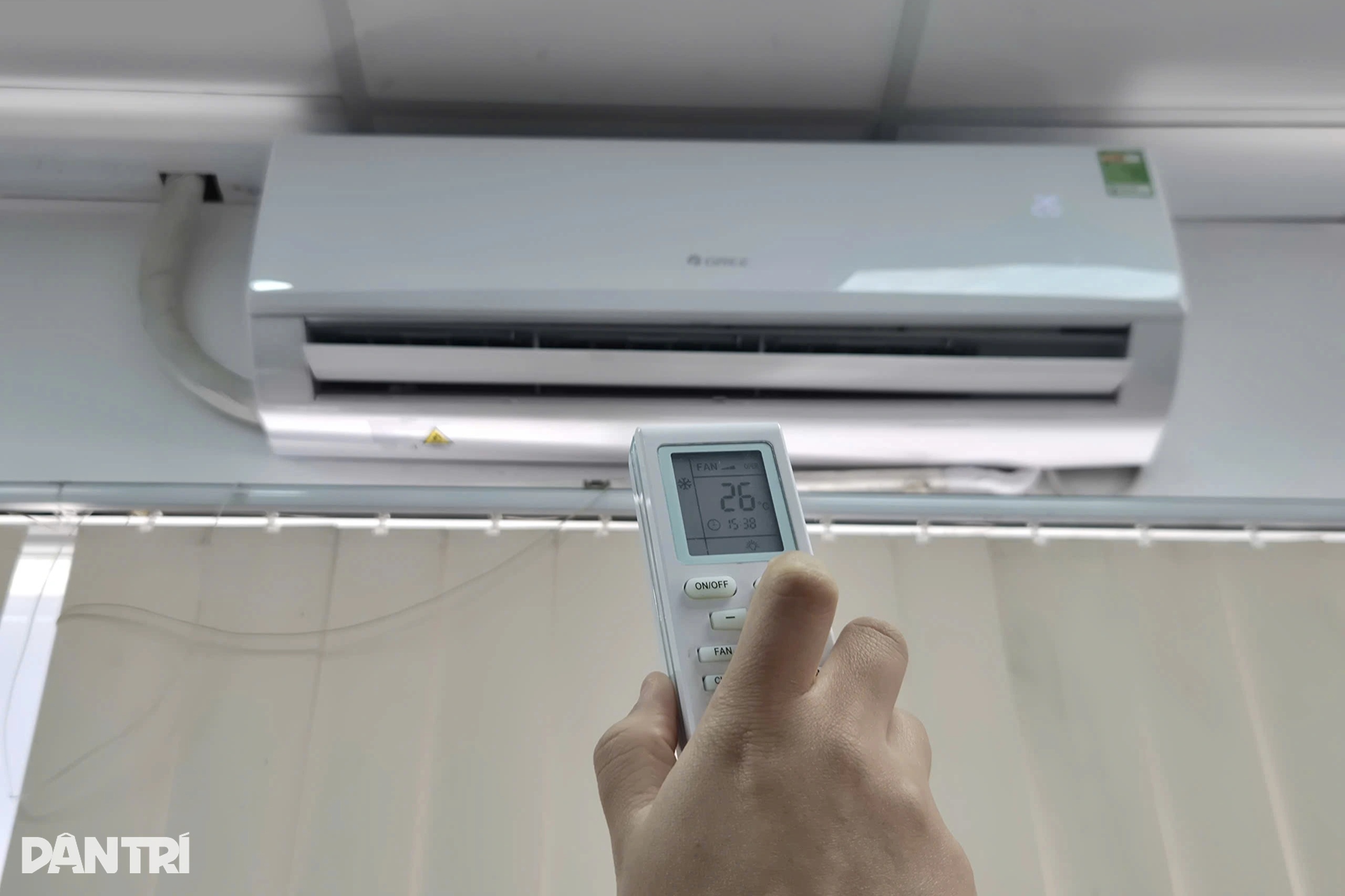 Ngành điện cảnh báo hóa đơn tiền điện tháng 4 sẽ tăng mạnh, vì sao?