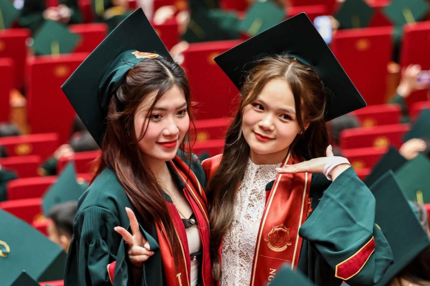 Trường Đại học Kinh tế tăng mức quy đổi IELTS, bỏ xét học bạ
