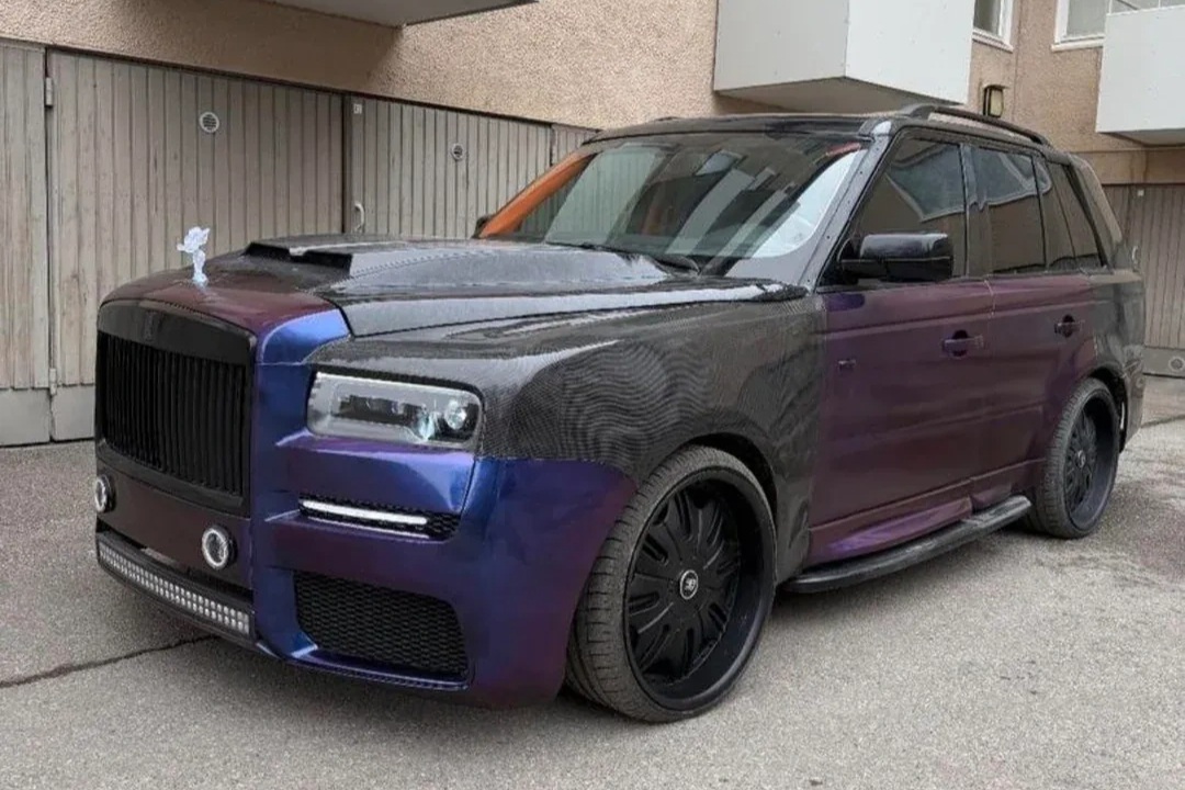 Chiếc Range Rover Sport độ theo phong cách Rolls-Royce Cullinan